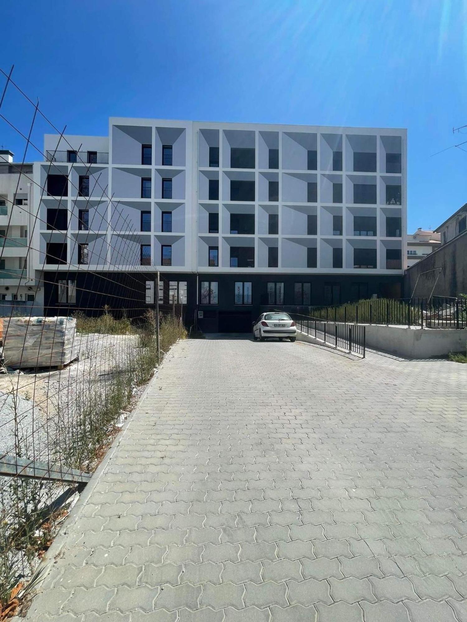 Apartamento Amplo E Moderno - Perto Do Estadio Futebol Tondela Exterior photo